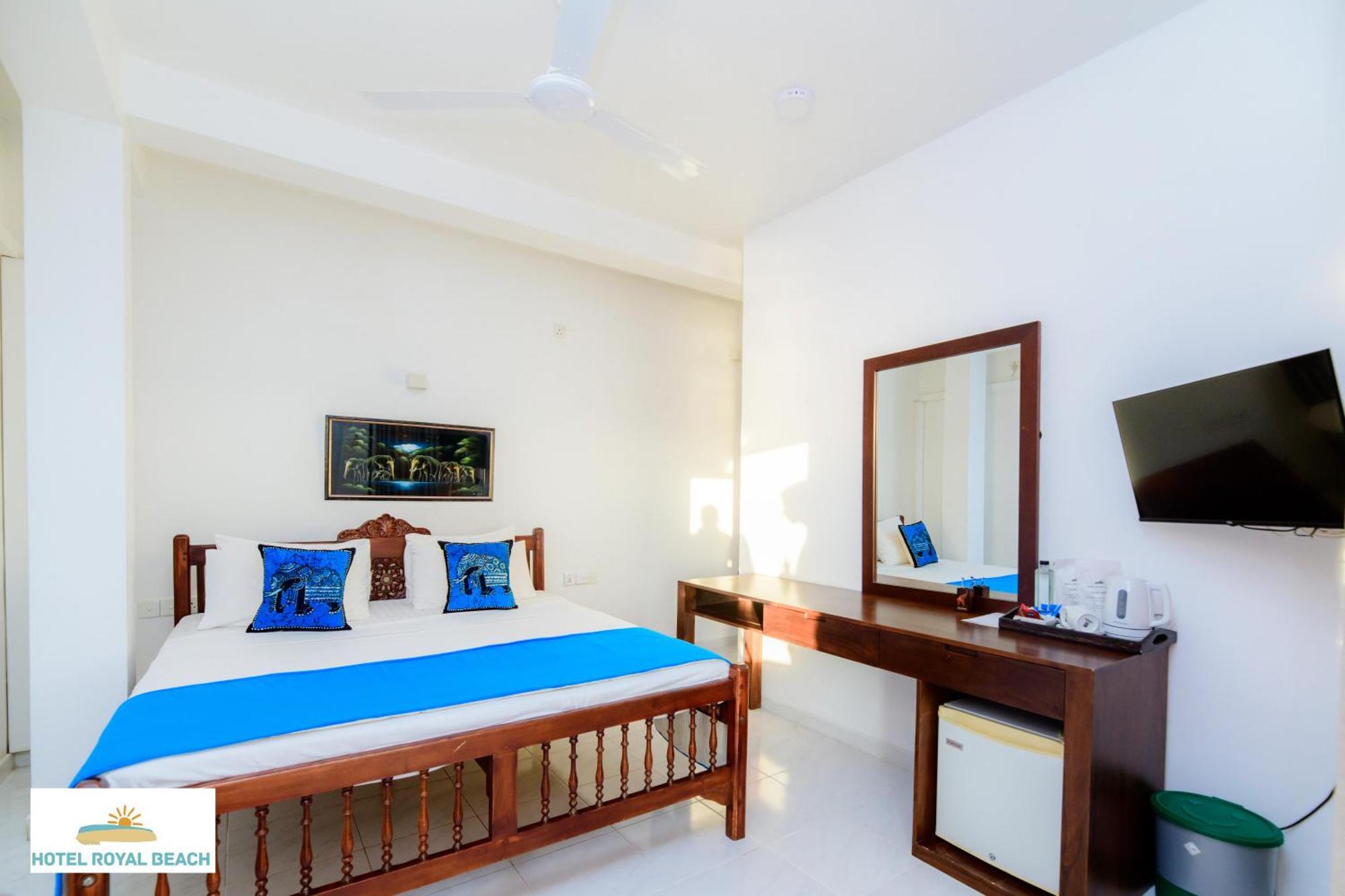 Royal Beach Hotel & Restaurant Hikkaduwa Buitenkant foto